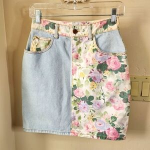 Vintage Bongo Denim Skirt | Floral pattern | Size 5 | Excellent Condition!!